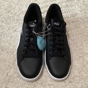 Puma Sneakers